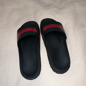 Gucci slides size G 6